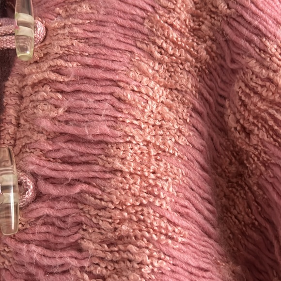 Beautiful custom poncho designed by Chicago designer Ann Everett - Picture 2 of 7